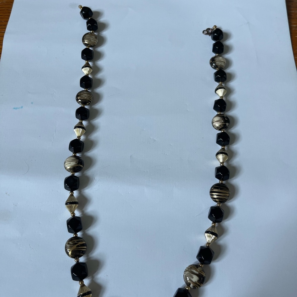 Elegant Black and Gold Beaded Necklace